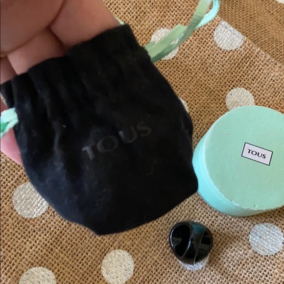 Tous - Picture 7 of 8